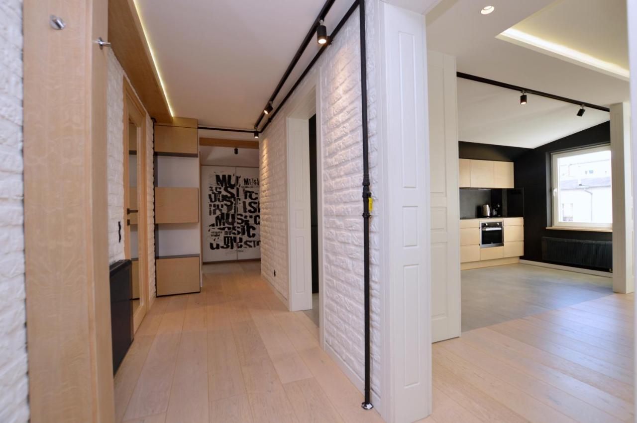 Victus Apartamenty, Aura *